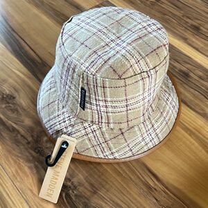 🎉🎉Host Pick NEW Steve Madden Reversible Bucket Hat